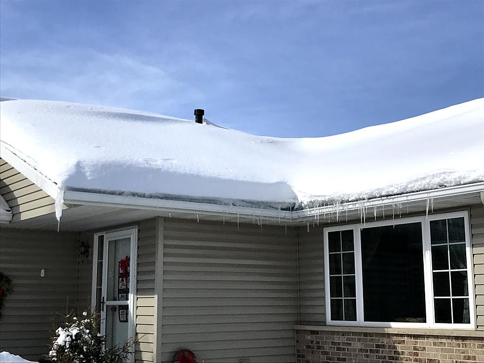 Snow on Roof that needs roof snow removal